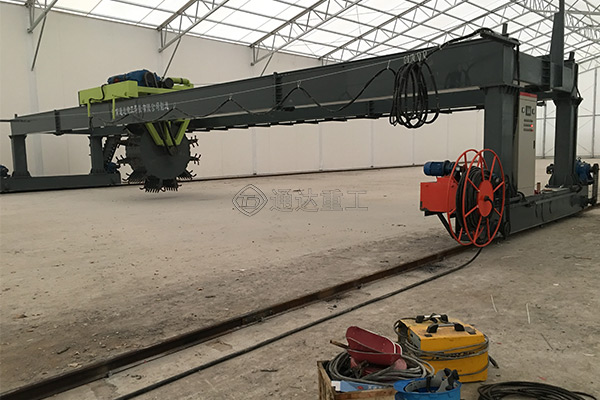 廠家定制跨度8-35米葉輪式翻拋機(jī)